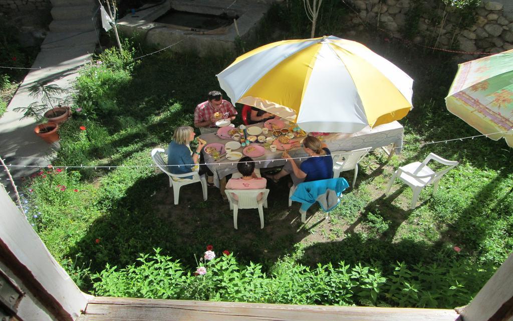 Tsetan Guest House Лех Экстерьер фото