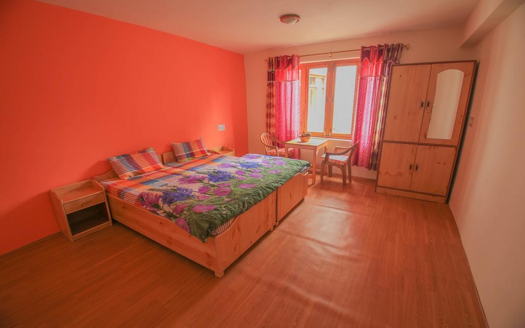 Tsetan Guest House Лех Экстерьер фото
