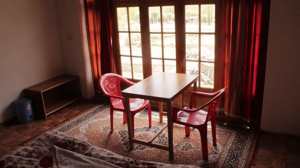 Tsetan Guest House Лех Экстерьер фото